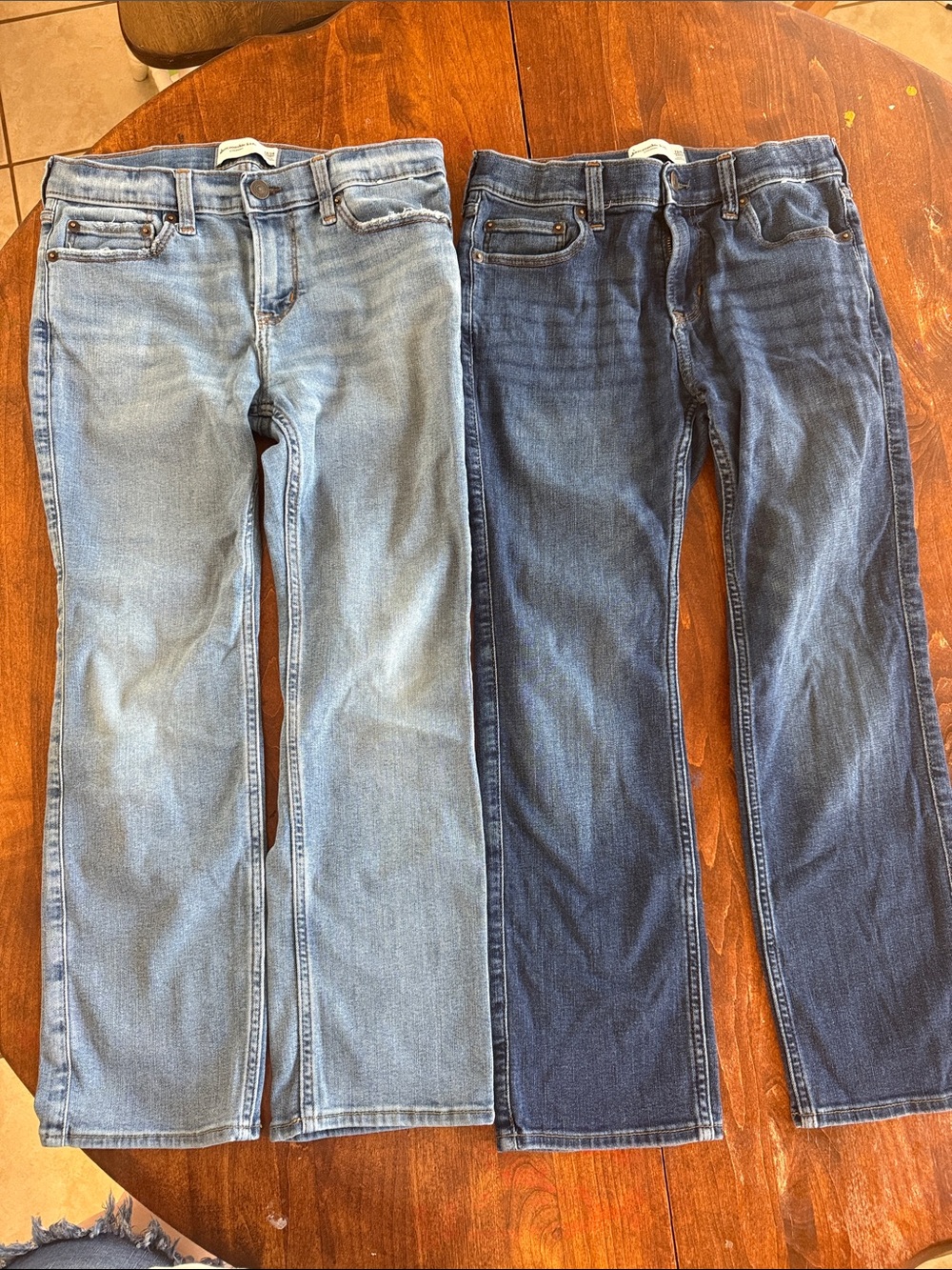 abercrombie kids boy short straight Jeans in Light Blue & Dark Blue